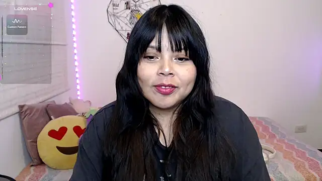 Snapshot of EllieMoonX chatting on June 5, 2026, 11:54 pm EllieMoonX online show from June 5, 2026, 11:54 pm