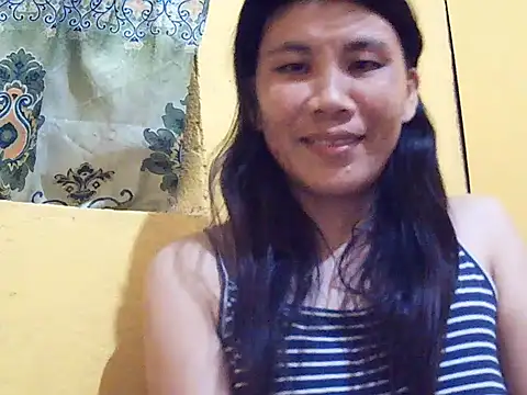 GentlePearl Palangga online show from November 9, 2025, 12:53 pm