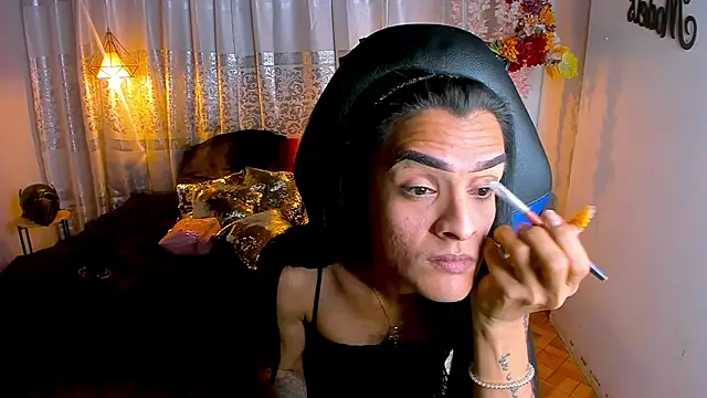 Snapshot of ZAMMIRA chatting on November 15, 2025, 5:55 am ZAMMIRA online show from November 15, 2025, 5:55 am