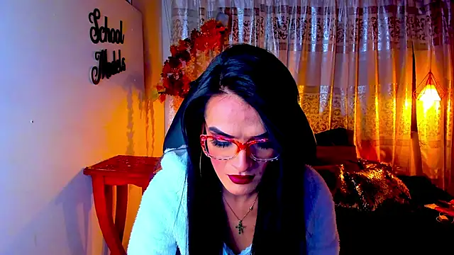 Snapshot of ZAMMIRA chatting on October 14, 2025, 4:35 am ZAMMIRA online show from October 14, 2025, 4:35 am