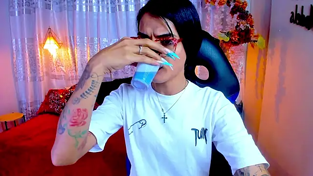 Snapshot of ZAMMIRA chatting on November 1, 2025, 5:14 am ZAMMIRA online show from November 1, 2025, 5:14 am