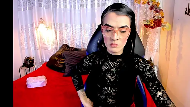 Snapshot of ZAMMIRA chatting on October 24, 2025, 5:39 am ZAMMIRA online show from October 24, 2025, 5:39 am