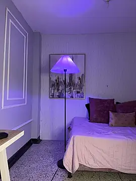 HoneyMollyX online show from March 20, 2026, 1:01 pm