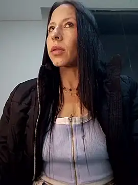 you yuyuu online show from January 10, 2026, 5:47 am