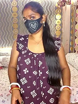 Snapshot of Sweet-Maddlina chatting on November 9, 2025, 5:00 am Sweet-Maddlina online show from November 9, 2025, 5:00 am