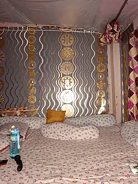 Snapshot of Sweet-Maddlina chatting on November 6, 2025, 12:09 pm Sweet-Maddlina online show from November 6, 2025, 12:09 pm