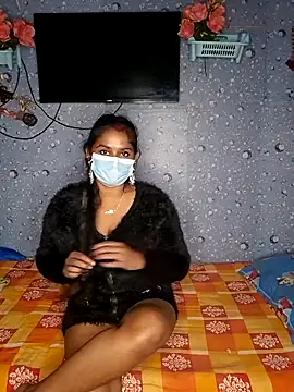 Snapshot of Sweet-Maddlina chatting on December 2, 2025, 1:17 am Sweet-Maddlina online show from December 2, 2025, 1:17 am