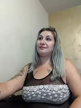 Snapshot of LilithGreenn chatting on October 12, 2025, 5:20 am LilithGreenn online show from October 12, 2025, 5:20 am