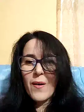 Amelialove42 online show from October 21, 2025, 6:07 pm