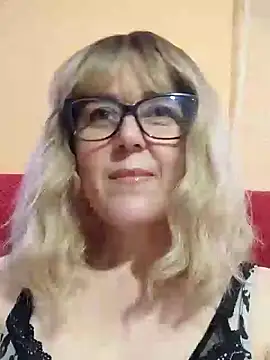 Snapshot of Amelialove42 chatting on May 22, 2026, 1:09 pm Amelialove42 online show from May 22, 2026, 1:09 pm