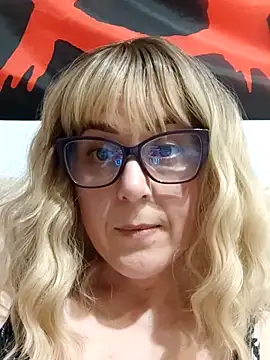 Snapshot of Amelialove42 chatting on April 22, 2026, 6:47 pm Amelialove42 online show from April 22, 2026, 6:47 pm