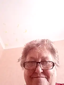 Katherine735 online show from January 8, 2026, 12:00 pm