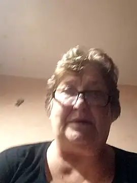 Katherine735 online show from October 31, 2025, 4:14 pm