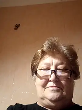 Katherine735 online show from November 13, 2025, 6:12 pm