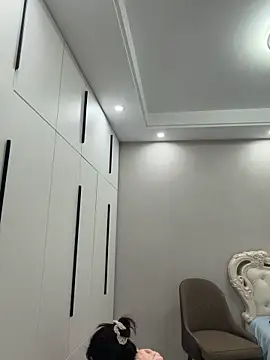 niannian6373 online show from March 8, 2026, 3:59 pm