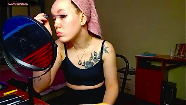 JennyRass online show from January 14, 2026, 1:26 pm