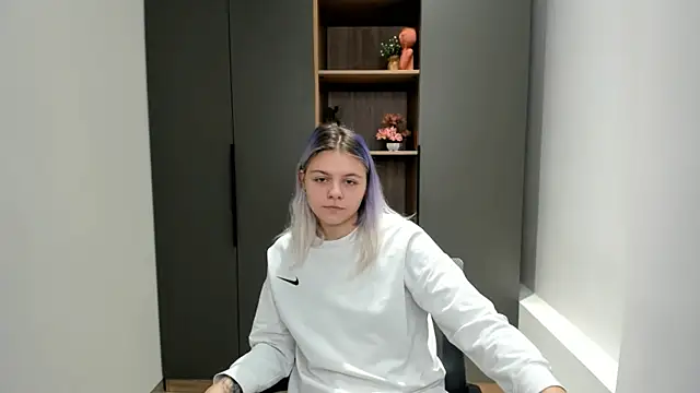 RosettaKarlstad online show from October 12, 2025, 4:03 am