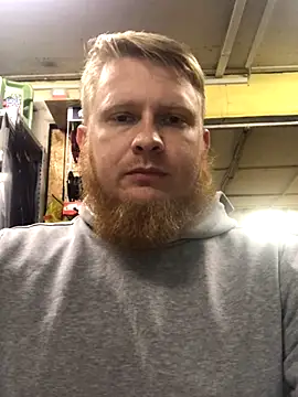 Snapshot of bodywork30 chatting on October 26, 2025, 2:28 pm bodywork30 online show from October 26, 2025, 2:28 pm