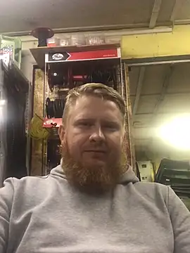 Snapshot of bodywork30 chatting on November 8, 2025, 3:37 pm bodywork30 online show from November 8, 2025, 3:37 pm