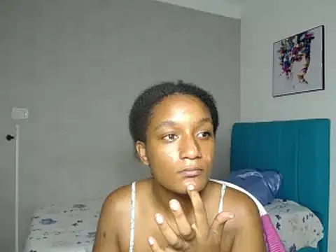 Snapshot of millysweetass chatting on November 7, 2025, 2:32 pm millysweetass online show from November 7, 2025, 2:32 pm