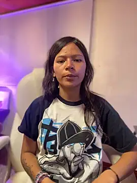 Ninfa pink online show from October 30, 2025, 7:44 pm