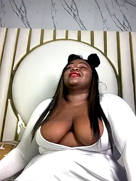 Candy Brown69 online show from November 4, 2025, 12:09 pm