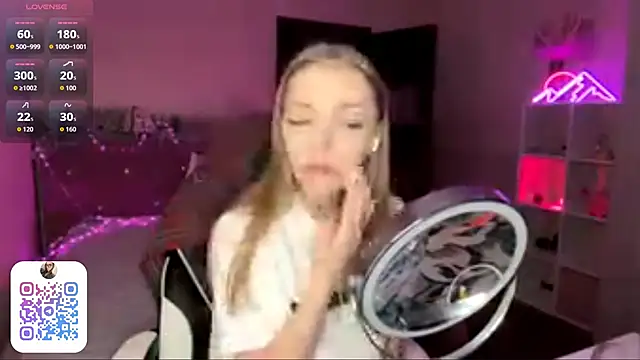 Snapshot of EvaPeace chatting on February 4, 2026, 7:09 pm EvaPeace online show from February 4, 2026, 7:09 pm