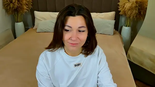 EdenSolis online show from March 8, 2026, 9:23 am