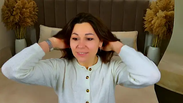 EdenSolis online show from March 21, 2026, 12:09 pm