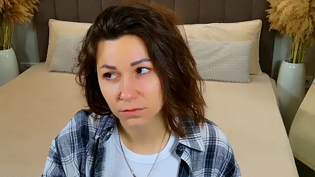 EdenSolis online show from March 31, 2026, 7:10 am