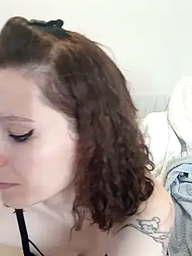 labellerose online show from April 22, 2026, 5:09 pm