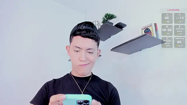 Iam criss09 online show from November 26, 2025, 1:11 pm