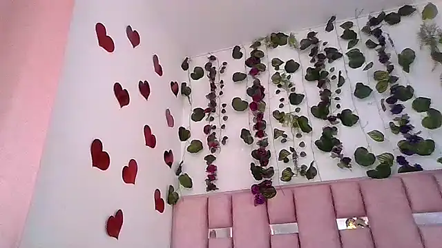 abby moss 2 online show from April 10, 2026, 12:45 pm