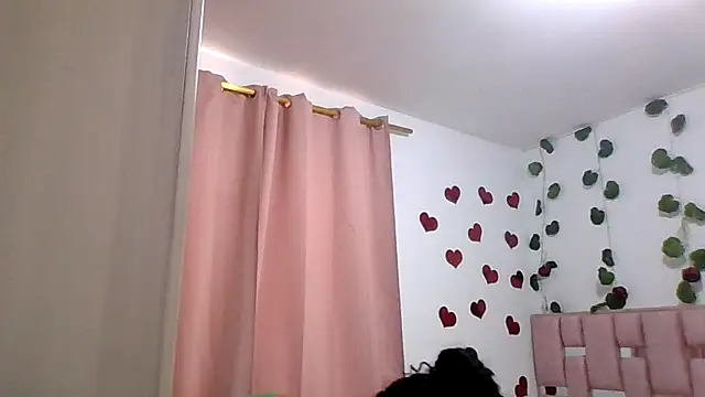 abby moss 2 online show from March 5, 2026, 12:46 pm