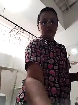 Candy-Samanthy online show from October 28, 2025, 4:28 pm