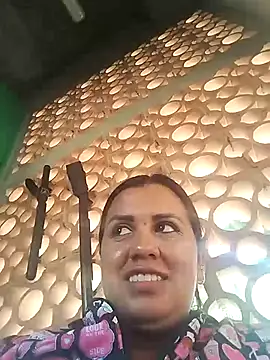 Candy-Samanthy online show from November 6, 2025, 4:00 pm