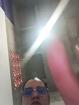 Candy-Samanthy online show from November 5, 2025, 1:14 pm