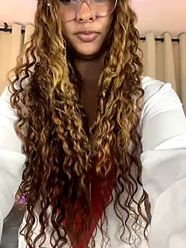 Luna Vex online show from October 14, 2025, 7:25 pm