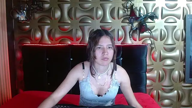 tinibunny online show from November 4, 2025, 6:55 pm