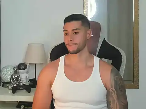 Snapshot of Ken_mailik1 chatting on October 9, 2025, 11:05 pm Ken mailik1 online show from October 9, 2025, 11:05 pm