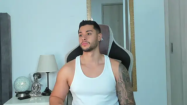 Snapshot of Ken_mailik1 chatting on November 7, 2025, 10:46 pm Ken mailik1 online show from November 7, 2025, 10:46 pm