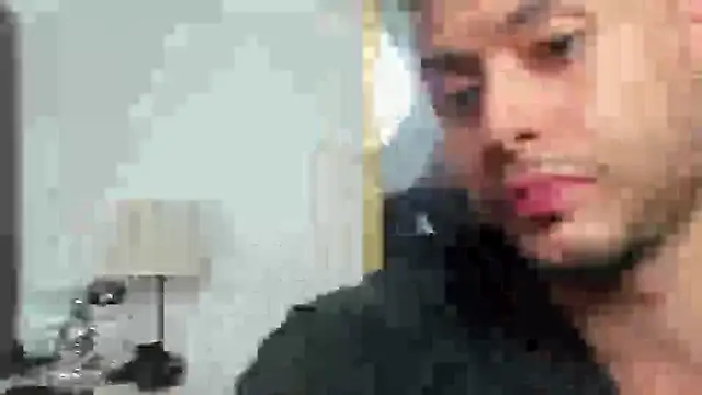 Snapshot of Ken_mailik1 chatting on October 10, 2025, 10:54 pm Ken mailik1 online show from October 10, 2025, 10:54 pm