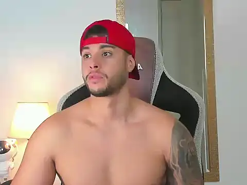 Snapshot of Ken_mailik1 chatting on October 15, 2025, 9:56 pm Ken mailik1 online show from October 15, 2025, 9:56 pm