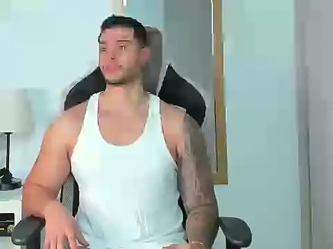 Snapshot of Ken_mailik1 chatting on October 25, 2025, 10:21 pm Ken mailik1 online show from October 25, 2025, 10:21 pm