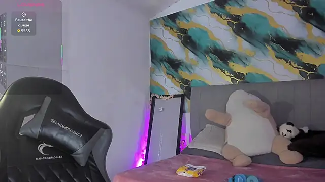 Barbieteeen online show from January 13, 2026, 5:00 am