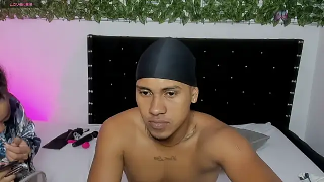 adam sex99 online show from December 4, 2025, 6:07 pm