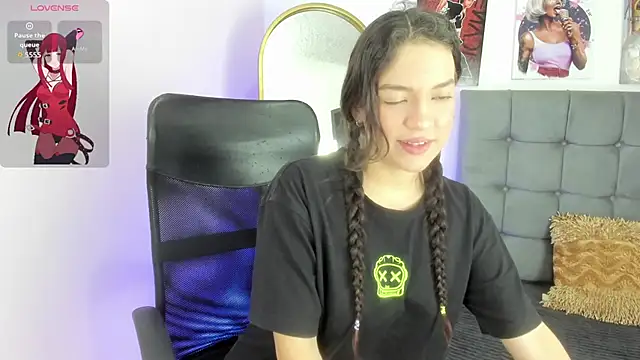 Snapshot of beauty_lana18 chatting on November 26, 2025, 10:04 am beauty lana18 online show from November 26, 2025, 10:04 am