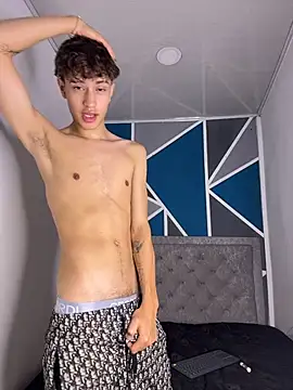 Snapshot of Douglas_Lux chatting on January 14, 2026, 7:56 am Douglas Lux online show from January 14, 2026, 7:56 am