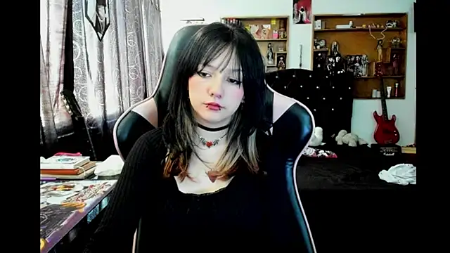 Snapshot of Maki_Zein_ chatting on February 17, 2026, 9:01 pm Maki Zein online show from February 17, 2026, 9:01 pm