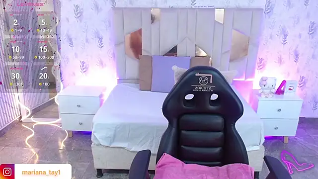 Snapshot of MARIANA_TAY1 chatting on November 22, 2025, 3:27 am MARIANA TAY1 online show from November 22, 2025, 3:27 am